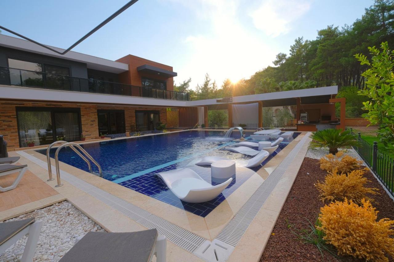 10 Person Exclusive In Antalya Villa